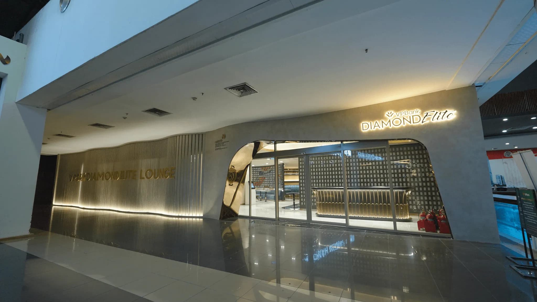 KHU VỰC VPBANK DIAMOND LOUNGE - TẦNG 3 TÒA NHÀ NEXUS