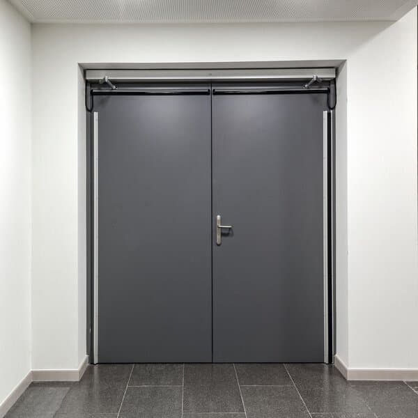 Cửa thép chống cháy EI90