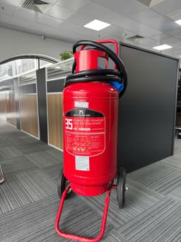 Bình chữa cháy xe đẩy MFT/ABCE 35KG ảnh 1