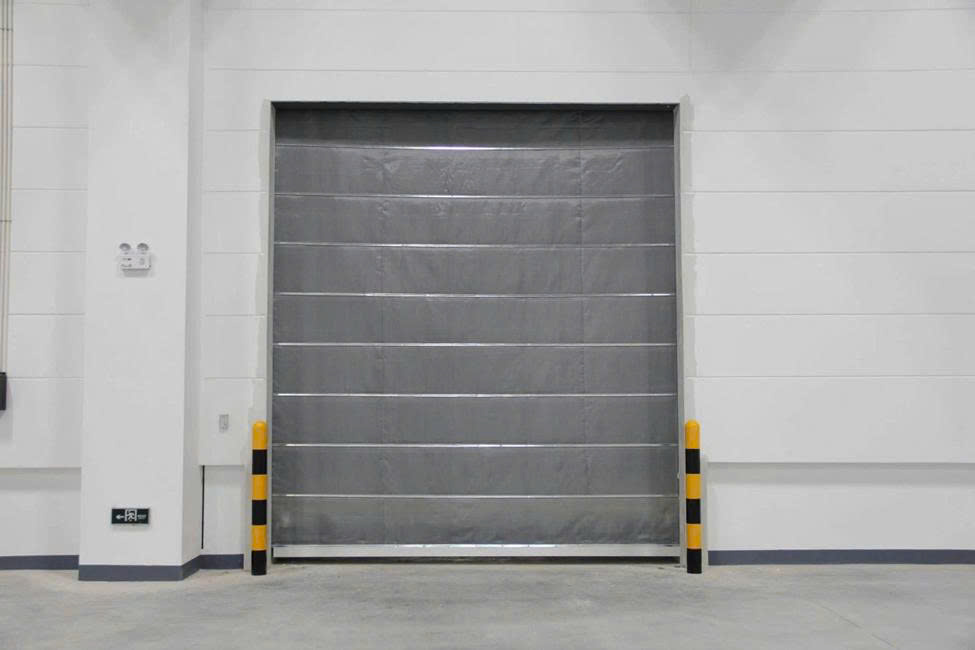 Sản phẩm màn cuốn ngăn cháy tự động của 899 IMEX